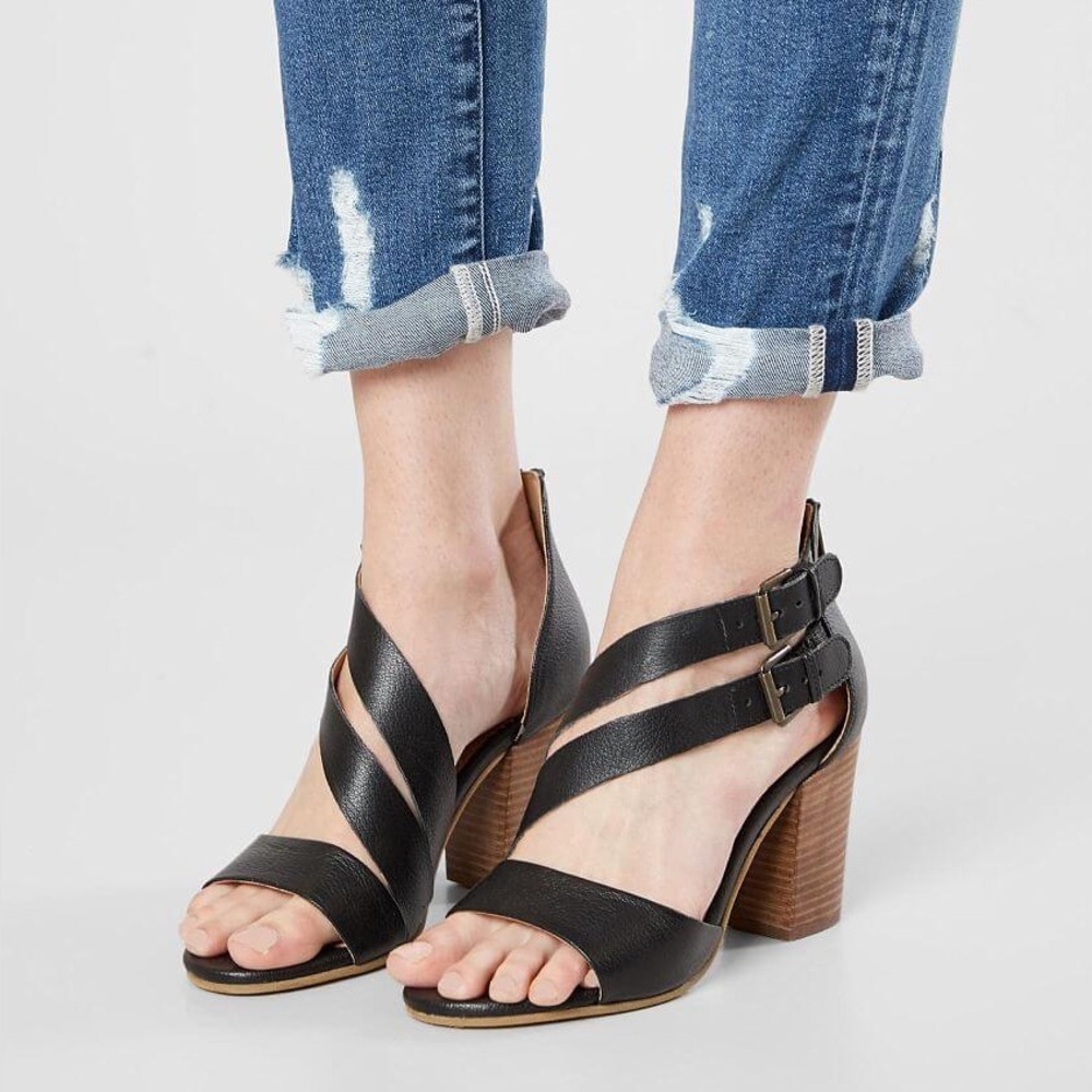 Crevo Tallulah strappy high heel sandal Size 9.5